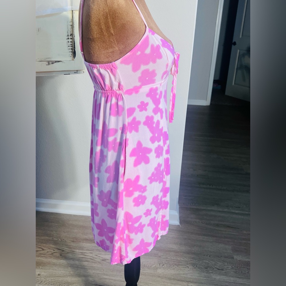 XS Super Cute!!!Wild Fable Pink Floral sun-dress with adjustable straps. - Picture 8 of 9